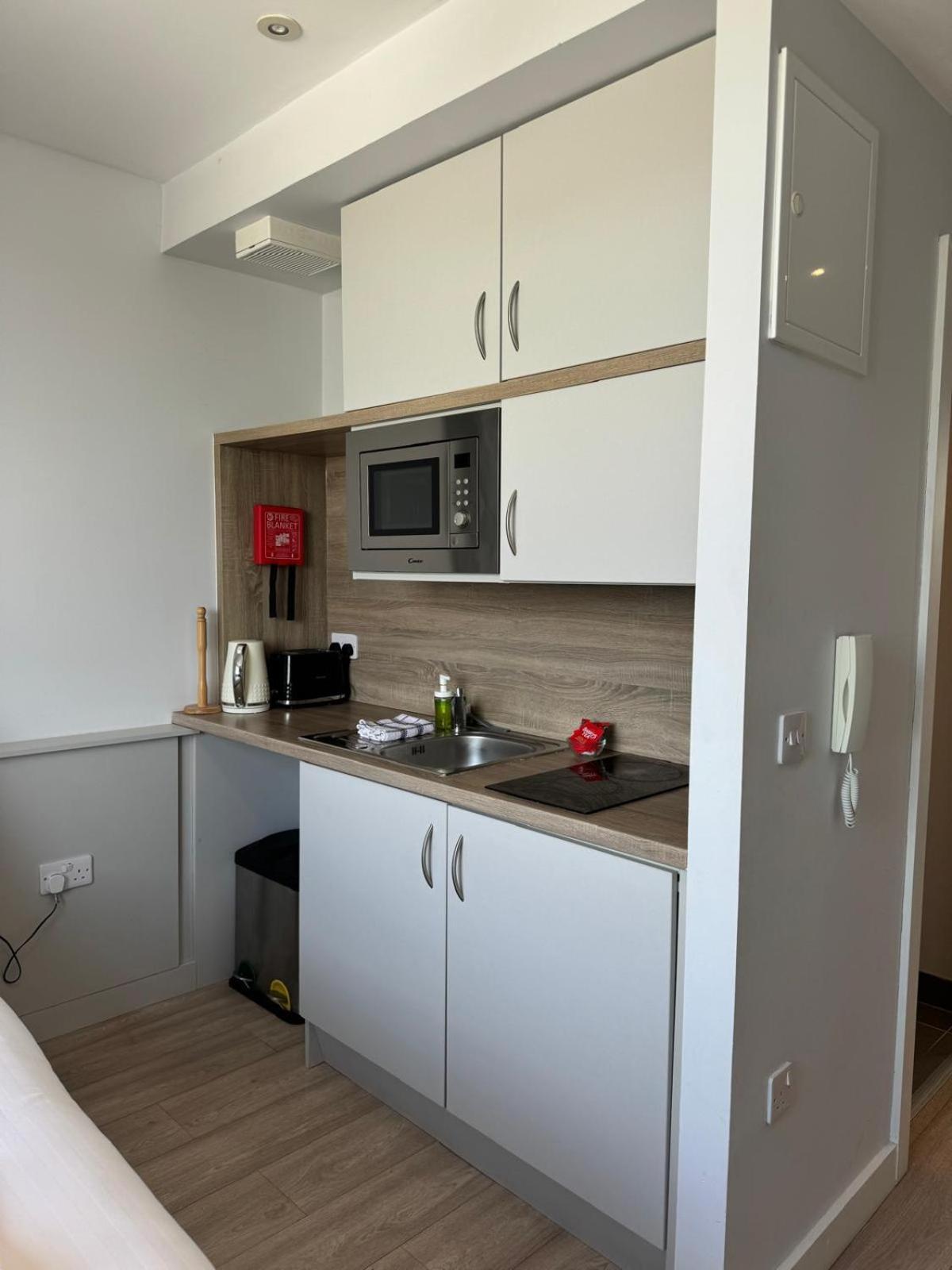Double Room Open Kitchen