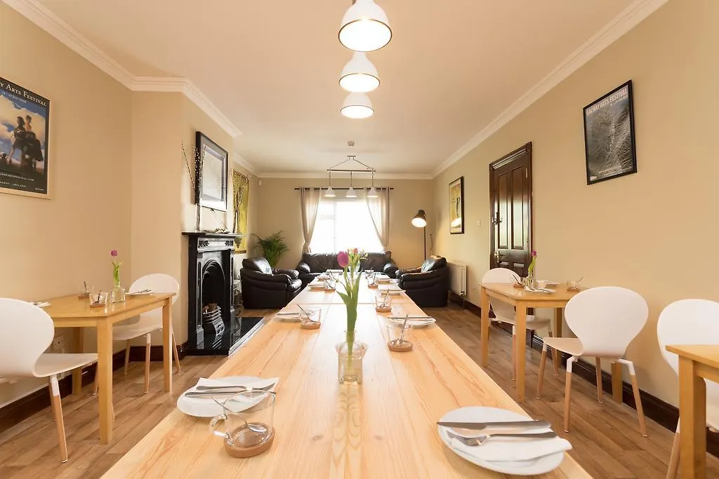 Pembroke House-1